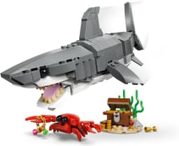 LEGO® Creator 3 in 1 Fierce Shark with a Treasure Chest 31381