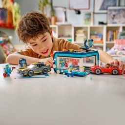 LEGO® City Drive-Through Car Wash 60497