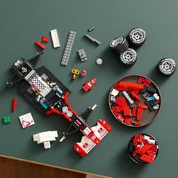 LEGO® Icons Ferrari F2004 & Michael Schumacher 11375