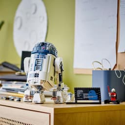 LEGO Star Wars R2-D2 Model Kit 75379