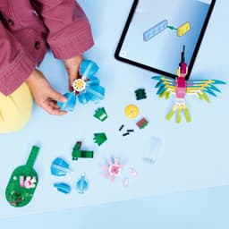 LEGO® Creator 3 in 1 Wild Animals: Colourful Hummingbird 31384