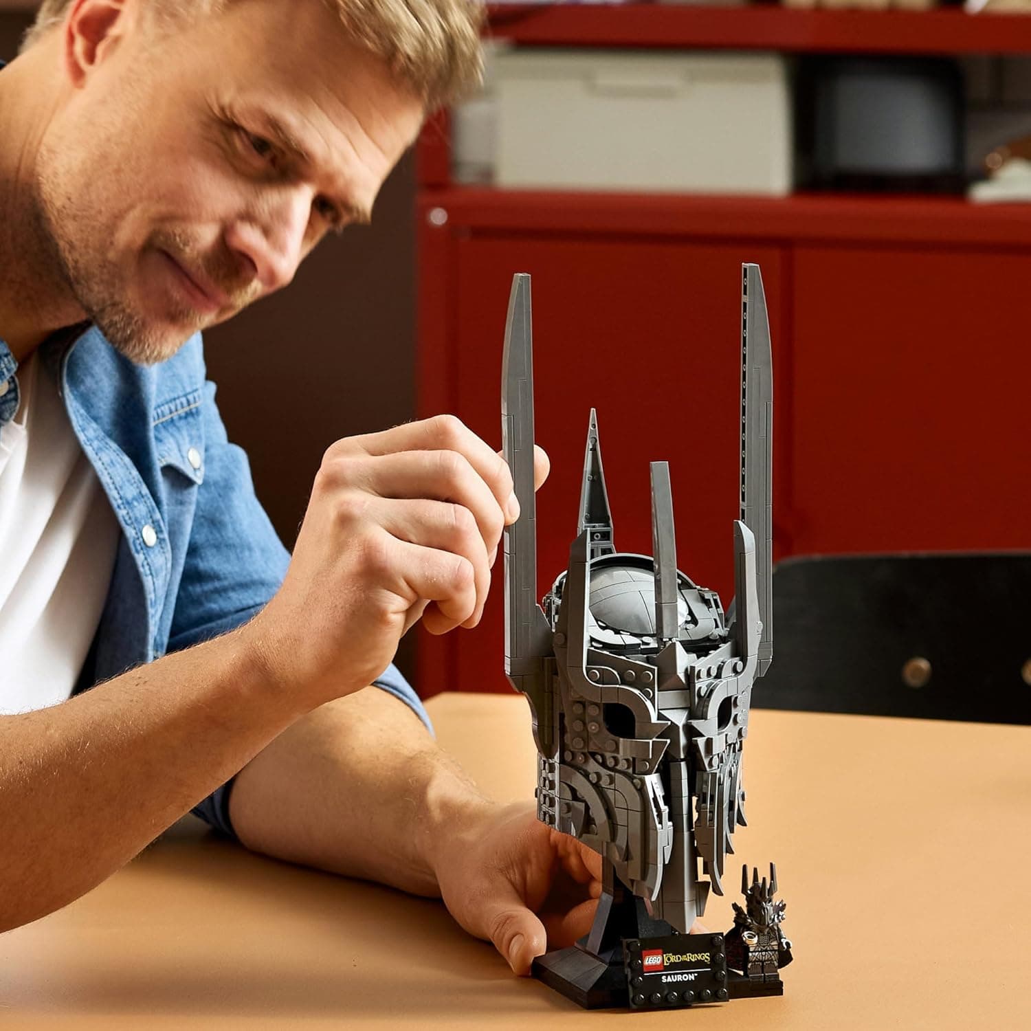 LEGO® Icons The Lord of the Rings: Sauron’s Helmet 11373