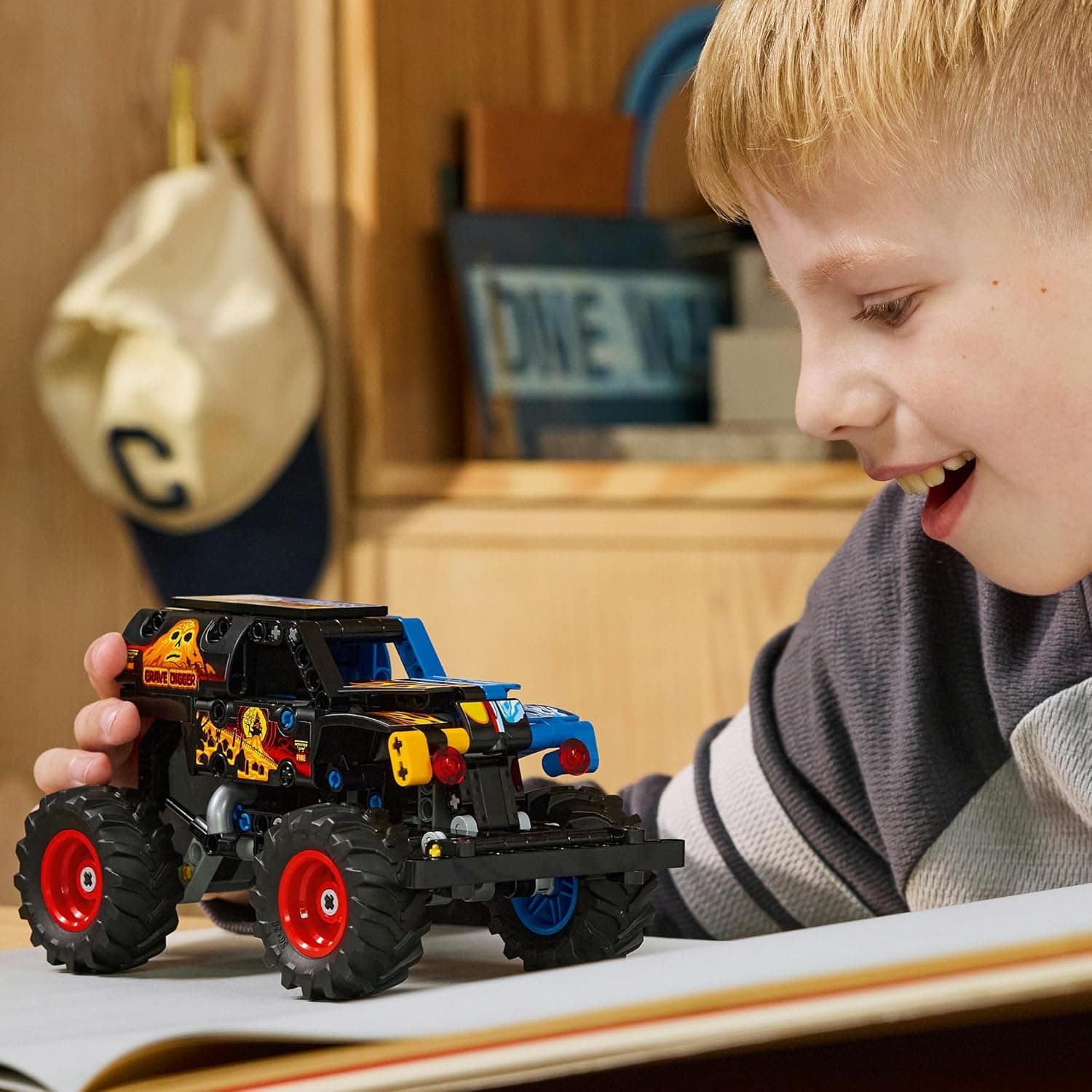 LEGO® Technic Monster Jam™ Grave Digger™ Fire and Ice 42219