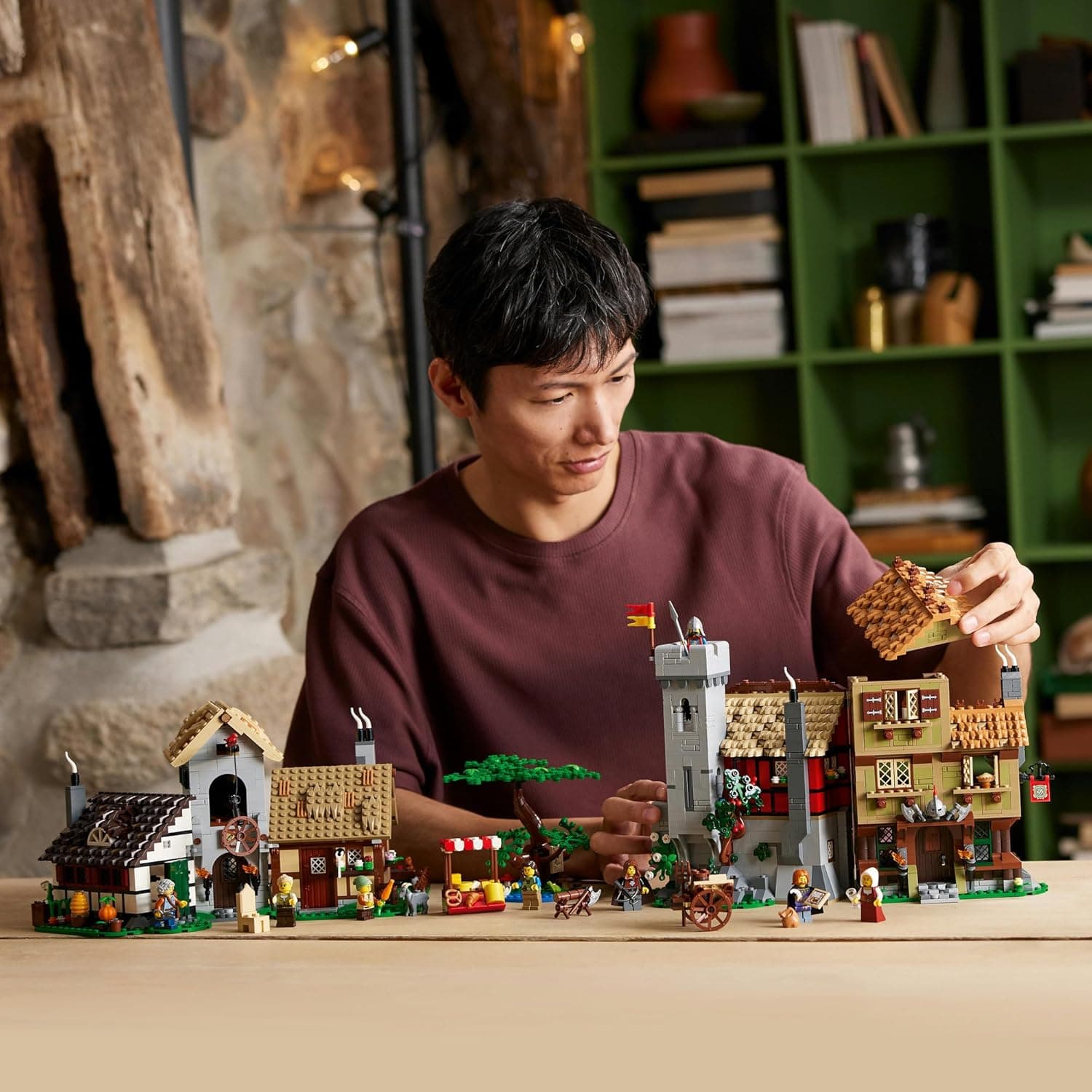 LEGO® Icons Medieval Town Square 10332